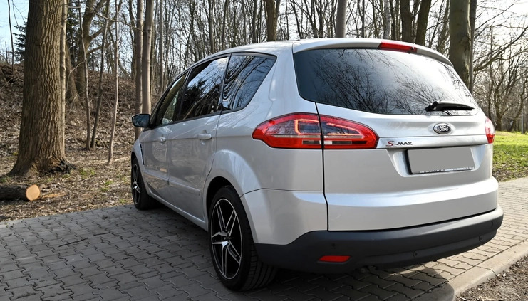 Ford S-Max cena 30900 przebieg: 230000, rok produkcji 2012 z Jasień małe 596